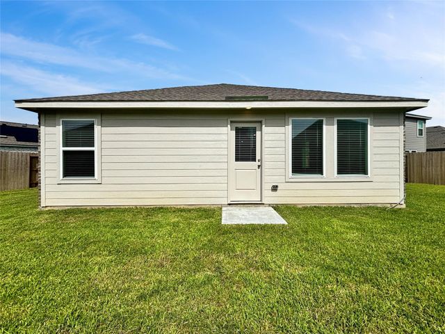 9227 Lowan Terrace Drive, Baytown, TX 77521