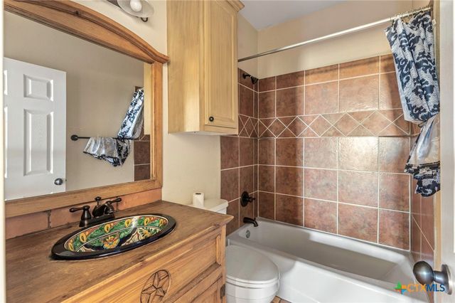 4680 Dreibrodt Road, San Marcos, TX 78666