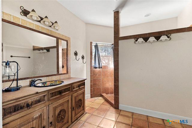 4680 Dreibrodt Road, San Marcos, TX 78666