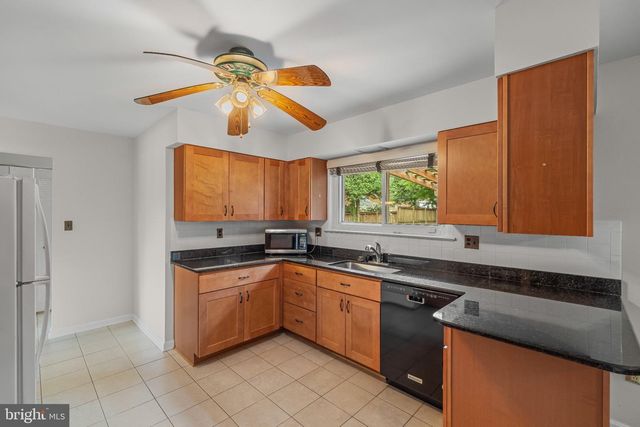 2200 ROSECROFT BLVD, Fort Washington, MD 20744