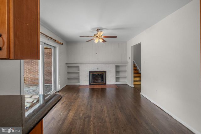 2200 ROSECROFT BLVD, Fort Washington, MD 20744