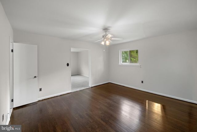 2200 ROSECROFT BLVD, Fort Washington, MD 20744