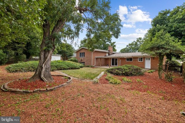 2200 ROSECROFT BLVD, Fort Washington, MD 20744