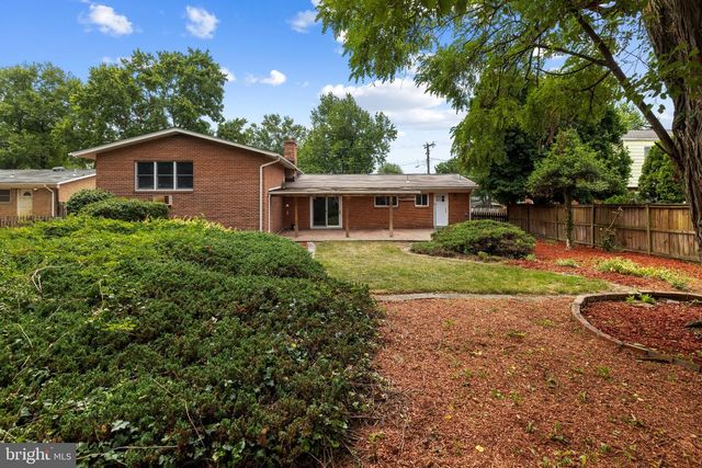 2200 ROSECROFT BLVD, Fort Washington, MD 20744