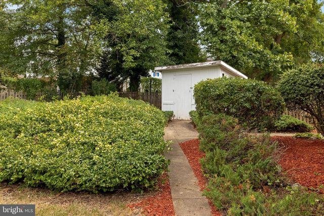 2200 ROSECROFT BLVD, Fort Washington, MD 20744