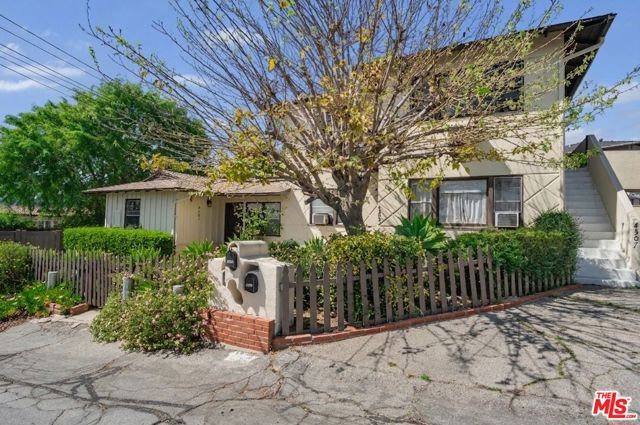 4503 Castle Lane, La Canada Flintridge, CA 91011