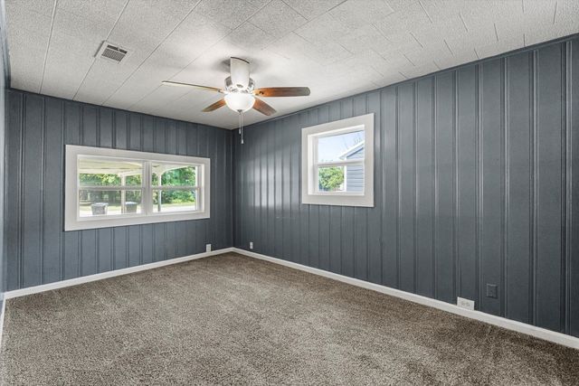 566 Loraine Circle, Greenville, TX 75401