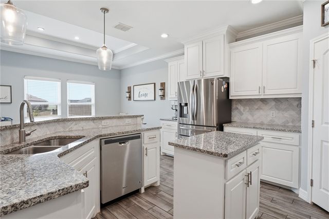 109 Longhorn, Odem, TX 78370