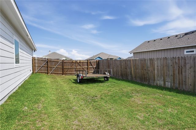 109 Longhorn, Odem, TX 78370