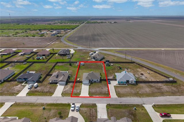 109 Longhorn, Odem, TX 78370