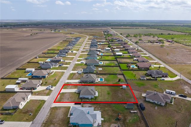109 Longhorn, Odem, TX 78370
