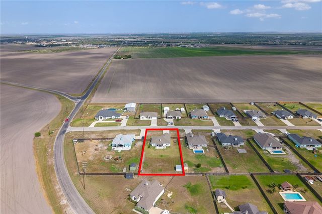 109 Longhorn, Odem, TX 78370