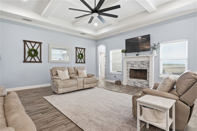 109 Longhorn, Odem, TX 78370