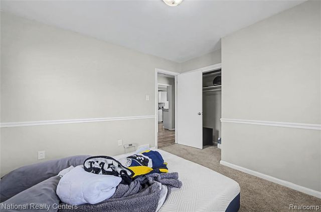 18890 Birmingham Street, Roseville, MI 48066