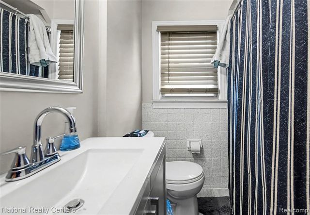 18890 Birmingham Street, Roseville, MI 48066