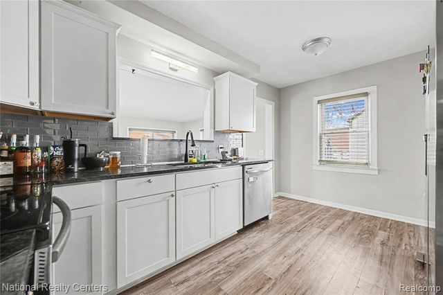 18890 Birmingham Street, Roseville, MI 48066