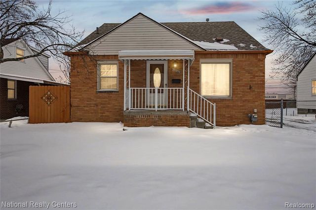 18890 Birmingham Street, Roseville, MI 48066