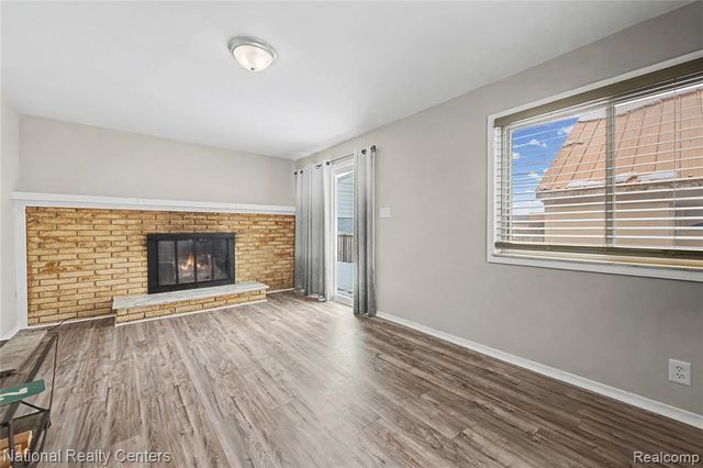 18890 Birmingham Street, Roseville, MI 48066