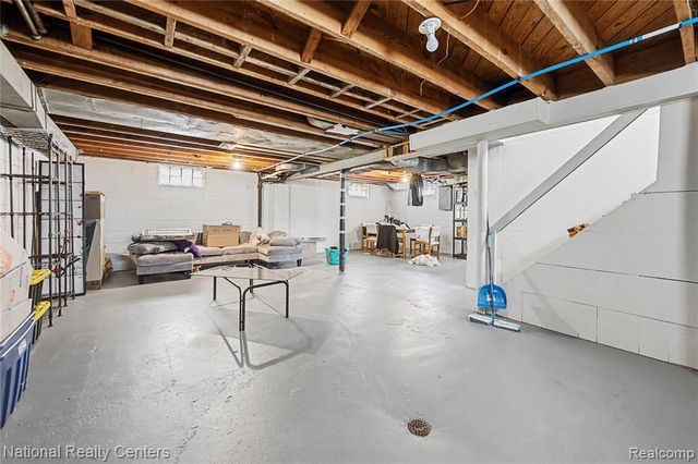 18890 Birmingham Street, Roseville, MI 48066