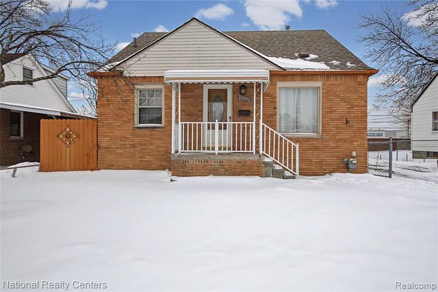 18890 Birmingham Street, Roseville, MI 48066