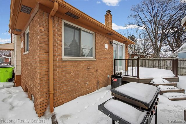 18890 Birmingham Street, Roseville, MI 48066