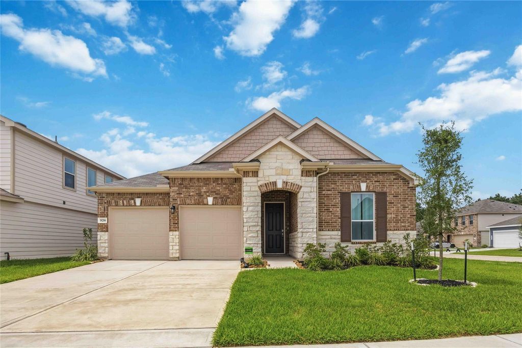 18206 Spruce Cottage Dr, Tomball, TX 77377