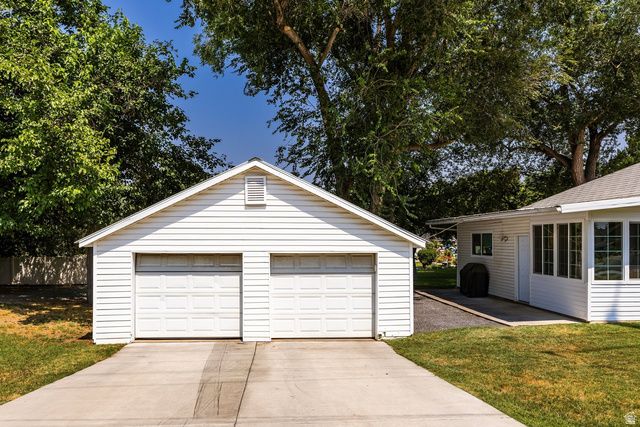 5997 S 2700 W, Roy, UT 84067