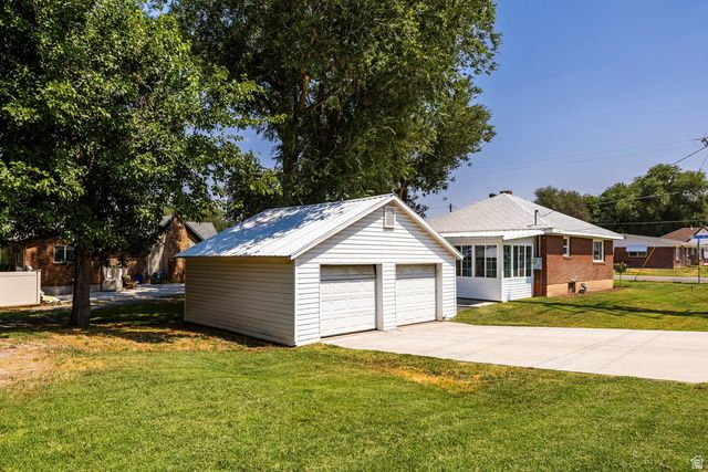5997 S 2700 W, Roy, UT 84067