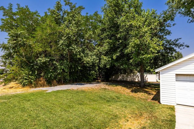 5997 S 2700 W, Roy, UT 84067