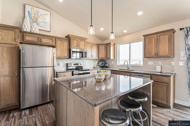 5401 N 182 Street, Elkhorn, NE 68022