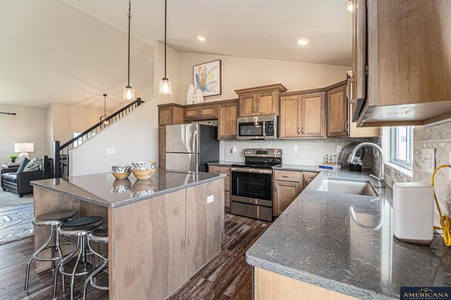 5401 N 182 Street, Elkhorn, NE 68022