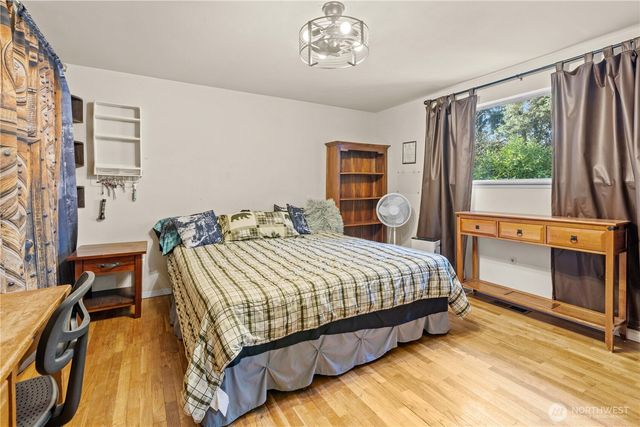 22415 Military Road S, Seatac, WA 98198