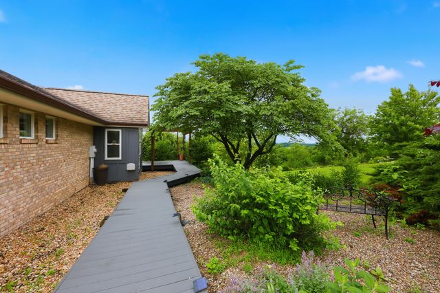 1011 Sunnyview Lane, Frankfort, KY 40601