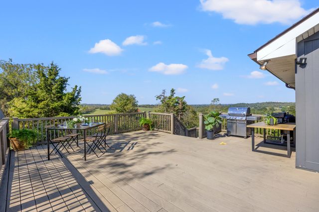 1011 Sunnyview Lane, Frankfort, KY 40601