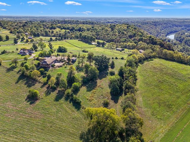 1011 Sunnyview Lane, Frankfort, KY 40601