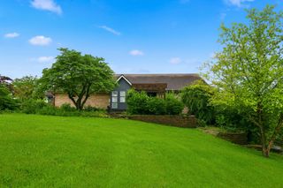 1011 Sunnyview Lane, Frankfort, KY 40601