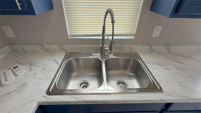 8623 N WILLOW AVENUE B, Tampa, FL 33604