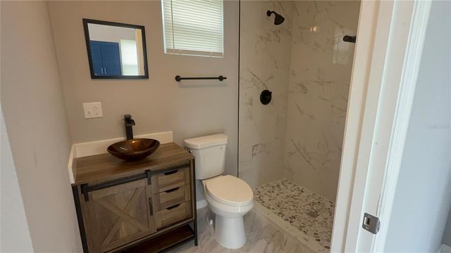 8623 N WILLOW AVENUE B, Tampa, FL 33604