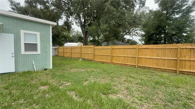 8623 N WILLOW AVENUE B, Tampa, FL 33604