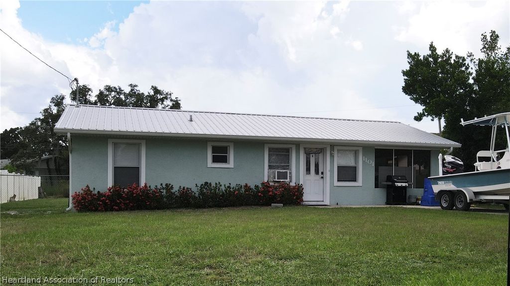 1101 Lagrande Boulevard, Sebring, FL 33870