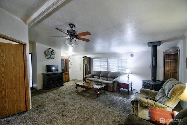 15442 Ursula Lane SE, Yelm, WA 98597