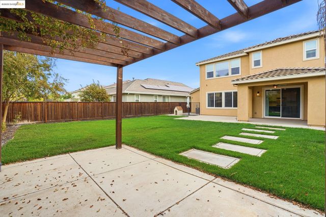 8047 Westport Cir, Discovery Bay, CA 94505