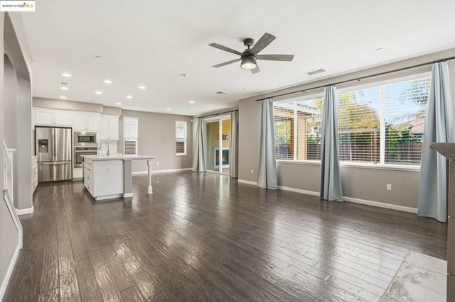 8047 Westport Cir, Discovery Bay, CA 94505