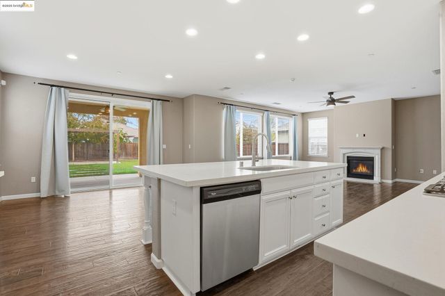 8047 Westport Cir, Discovery Bay, CA 94505