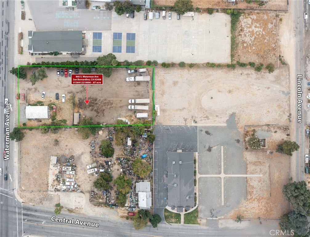 Image 2 of property listing at 860 S Waterman, San Bernardino, CA 92408
