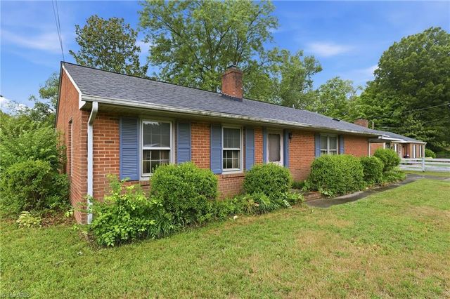2101 W Vandalia Road, Greensboro, NC 27407