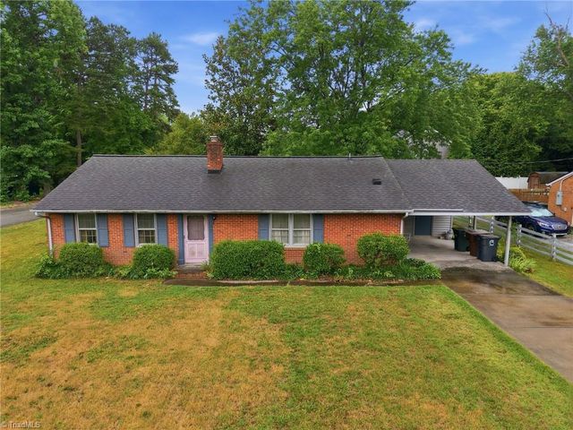 2101 W Vandalia Road, Greensboro, NC 27407