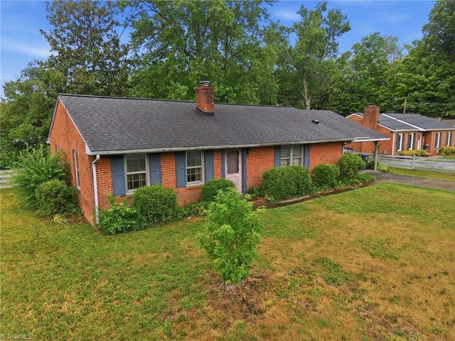 2101 W Vandalia Road, Greensboro, NC 27407