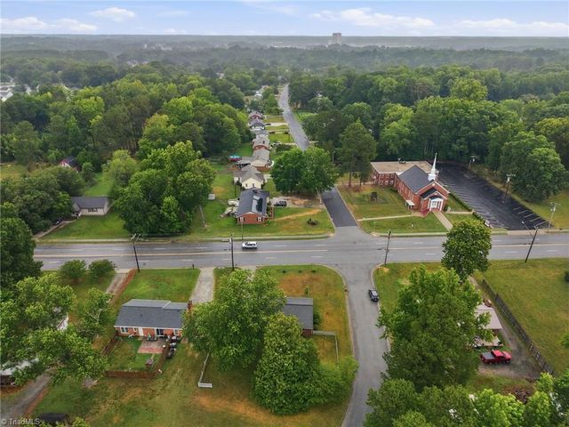 2101 W Vandalia Road, Greensboro, NC 27407