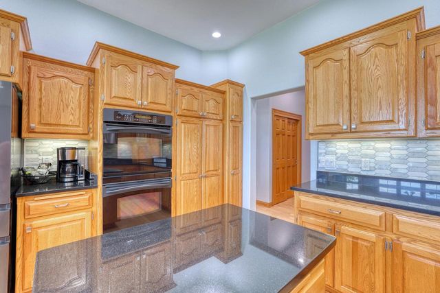 N82W23396 Five Iron WAY, Sussex, WI 53089